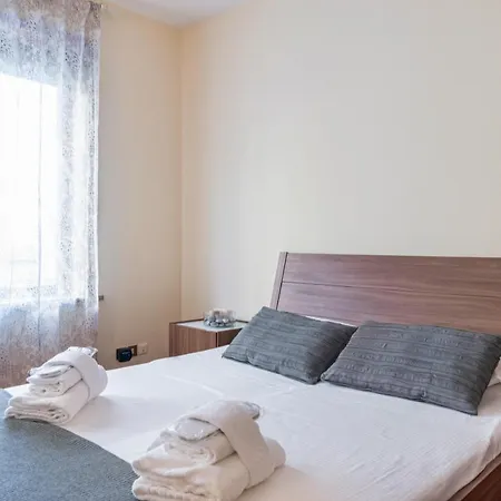 Break Apartment *